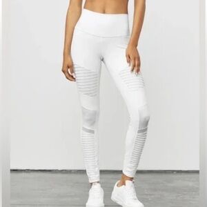 NWOT Alo Women's White Moto Leggings